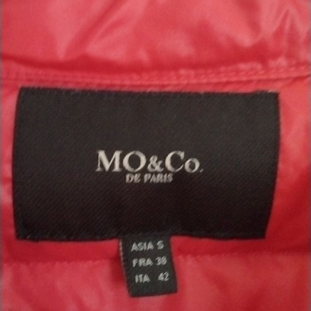MO&CO    - Picture 2 of 10